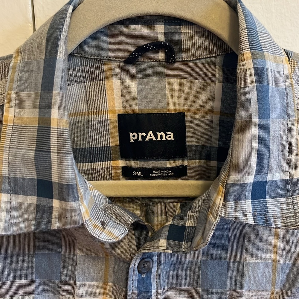 Prana Men's Blue Plaid Shirt - Picture 2 of 4
